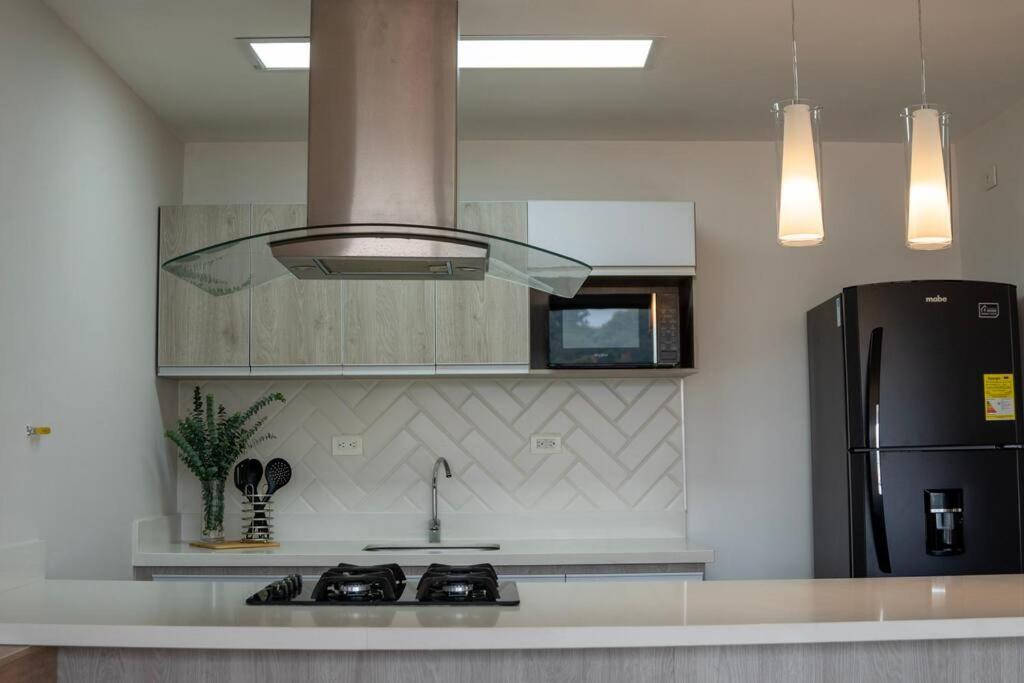 Luxury, 3 Bdr, Pv Balconie, Design, Laureles Apartamento *