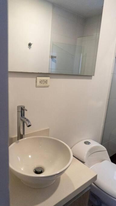 Luxury, 3 Bdr, Pv Balconie, Design, Laureles Apartamento *