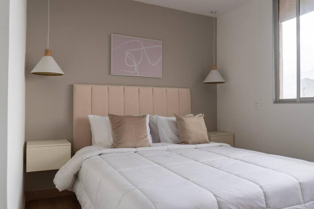 Luxury, 3 Bdr, Pv Balconie, Design, Laureles * Medellín