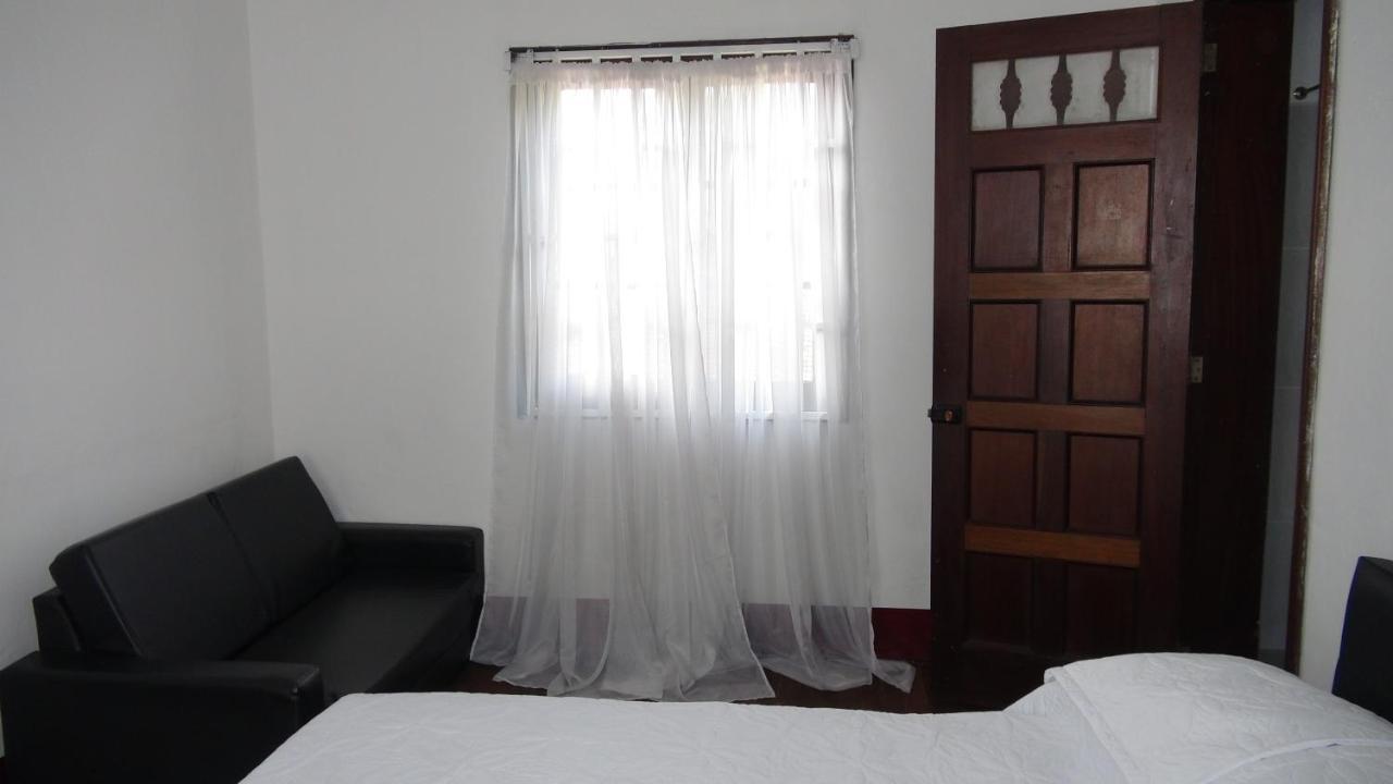 Prado Colonial