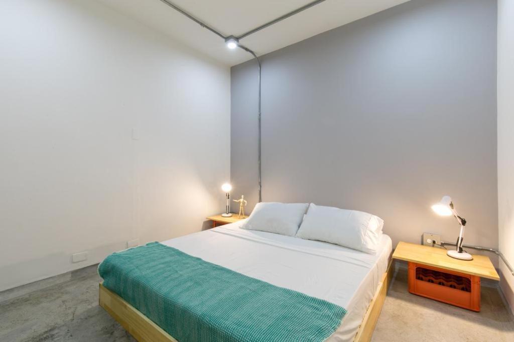 Apartamento Amarillo-morado-ocre *