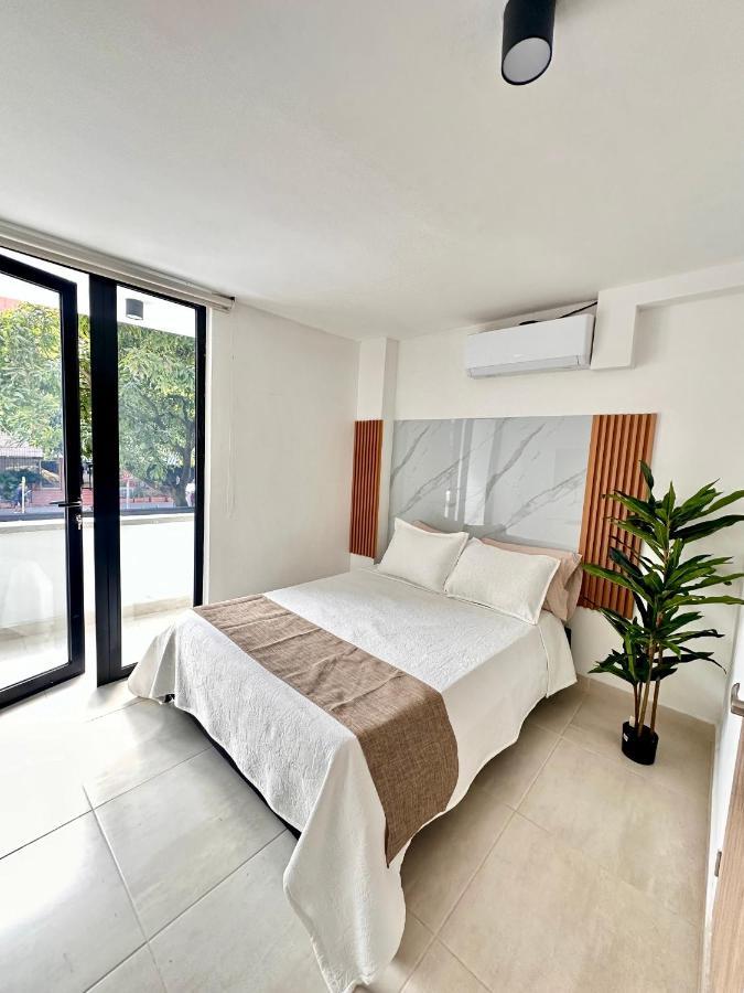 Comodas Y Modernas Con Bano Privado 2 Y 3 Personas En La 70 Laureles Estadio Apartamento Medellín