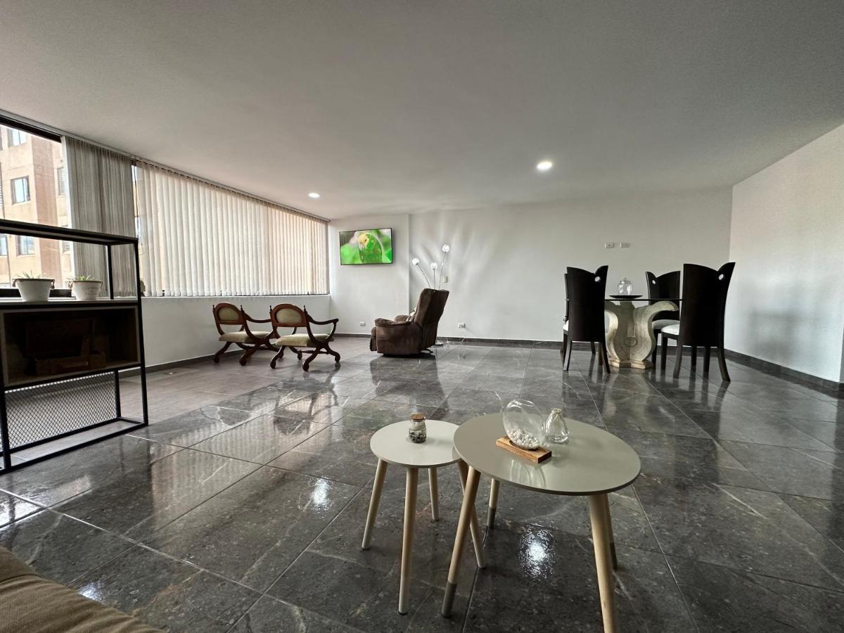 Apartamento Apartamento Impresionante De 150 Metros Hasta Para 10 Personas Con Seguridad Privada 24hr Laureles - Estadio Medellín