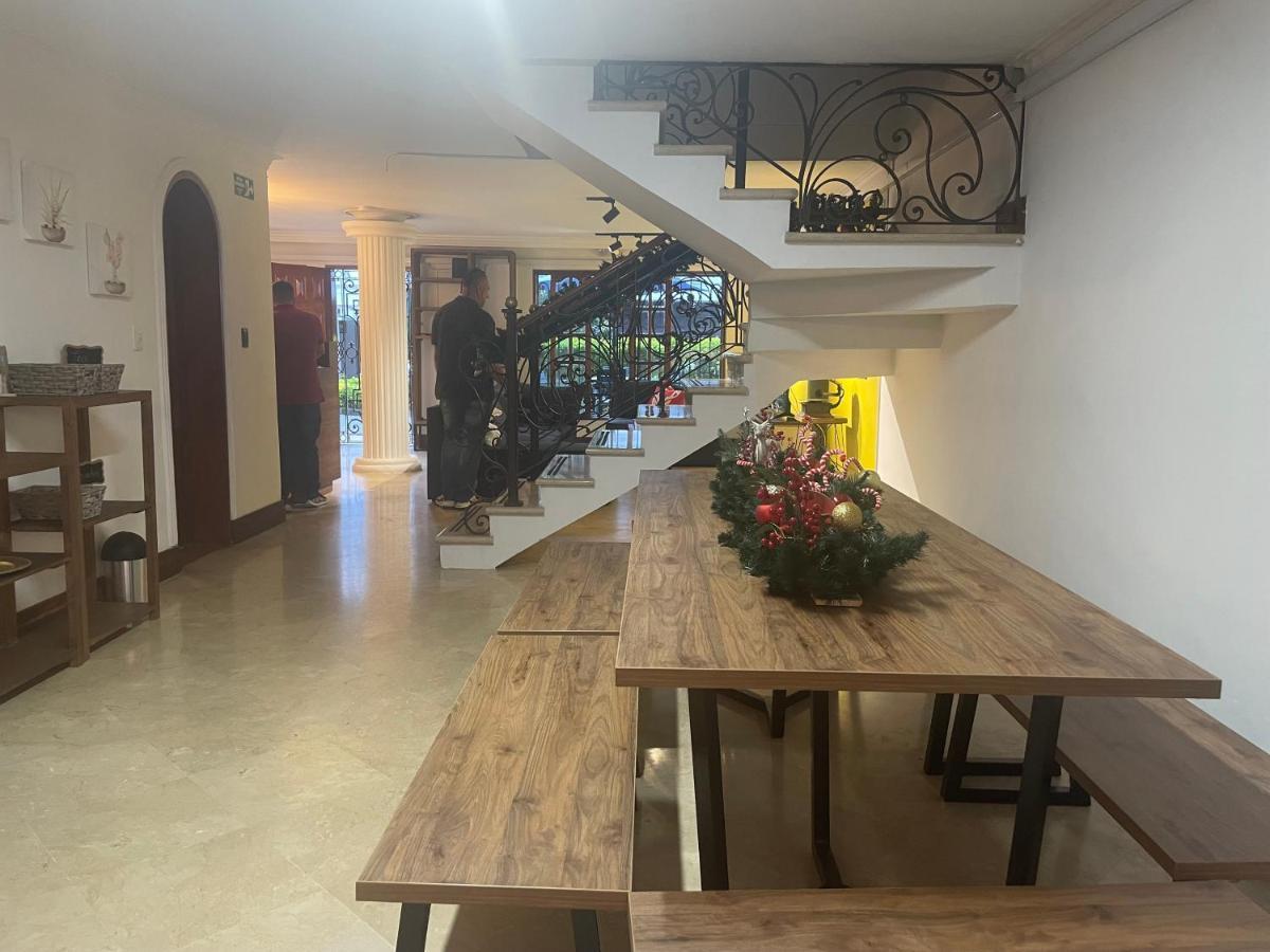Paisa Hostal *
