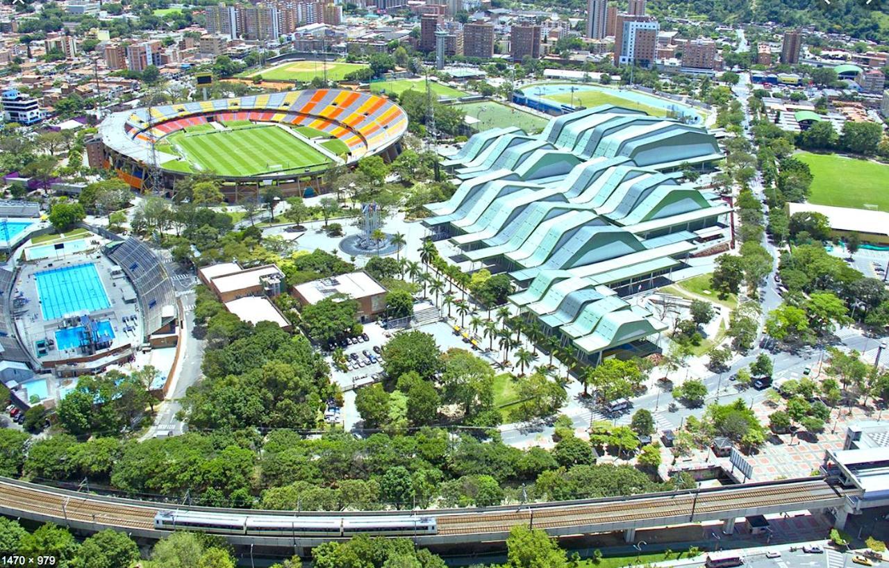 Casas Saveva Laureles - Estadio