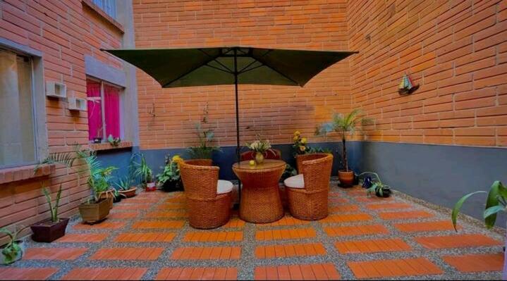 Casa Laureles Habitación en casa particular *
