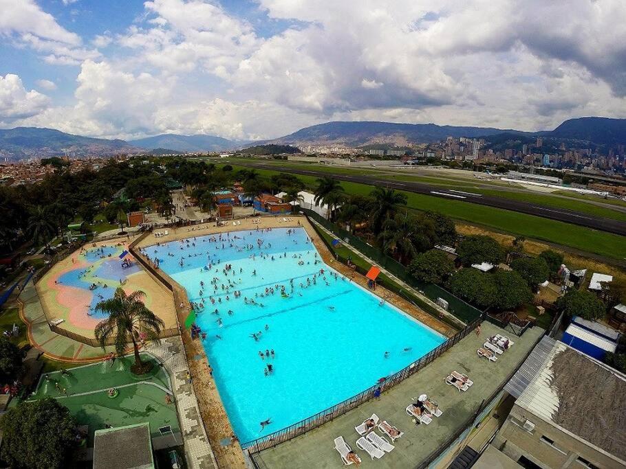 Casa Comoda, Cerca Parque Acuatico En Сasa de vacaciones Medellín