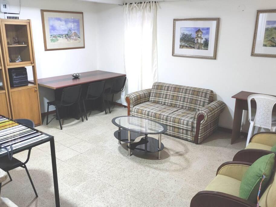 Casa Comoda, Cerca Parque Acuatico En Сasa de vacaciones Medellín