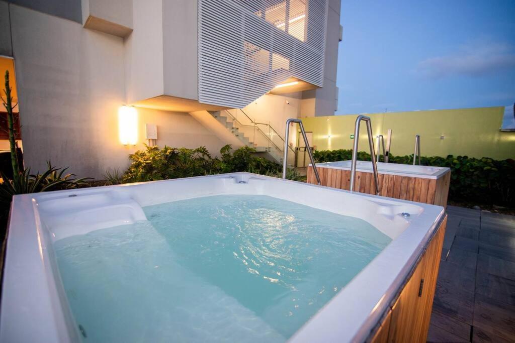 Beachfront Luxury In Bocagrande Medellín