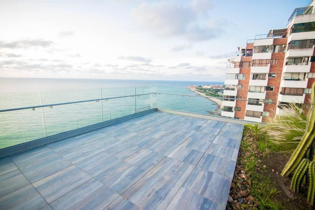 Beachfront Luxury In Bocagrande Apartamento