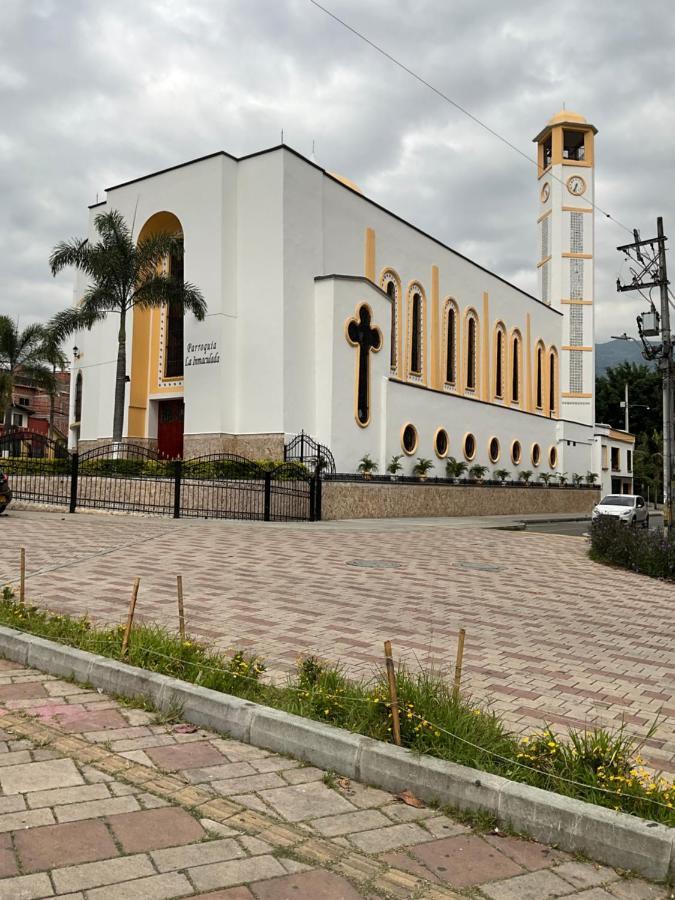 Aparta Sheila * Medellín