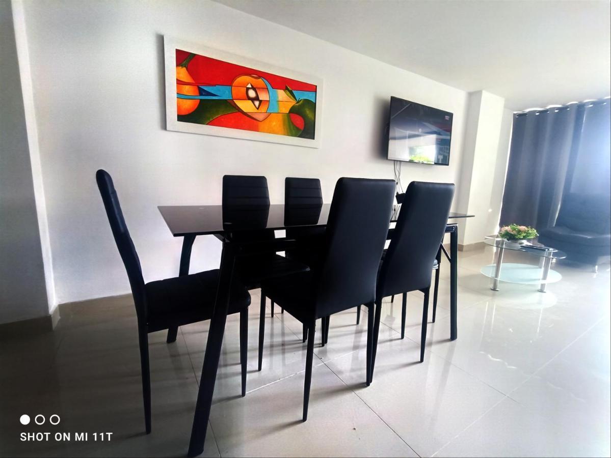 Apartamento Amplio En * Medellín