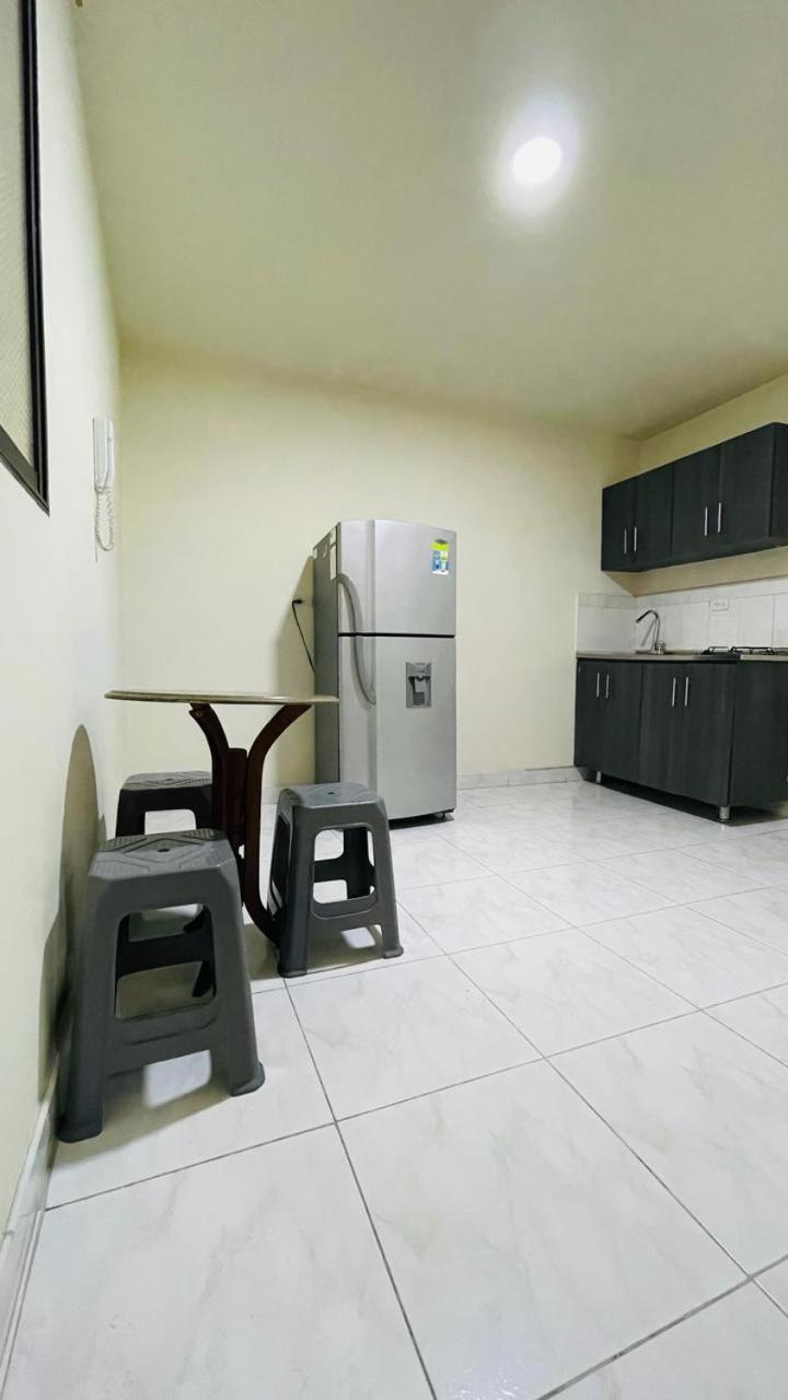 Aparta-estudio Amoblado En Medellin, Campo Valdes Apartamento *