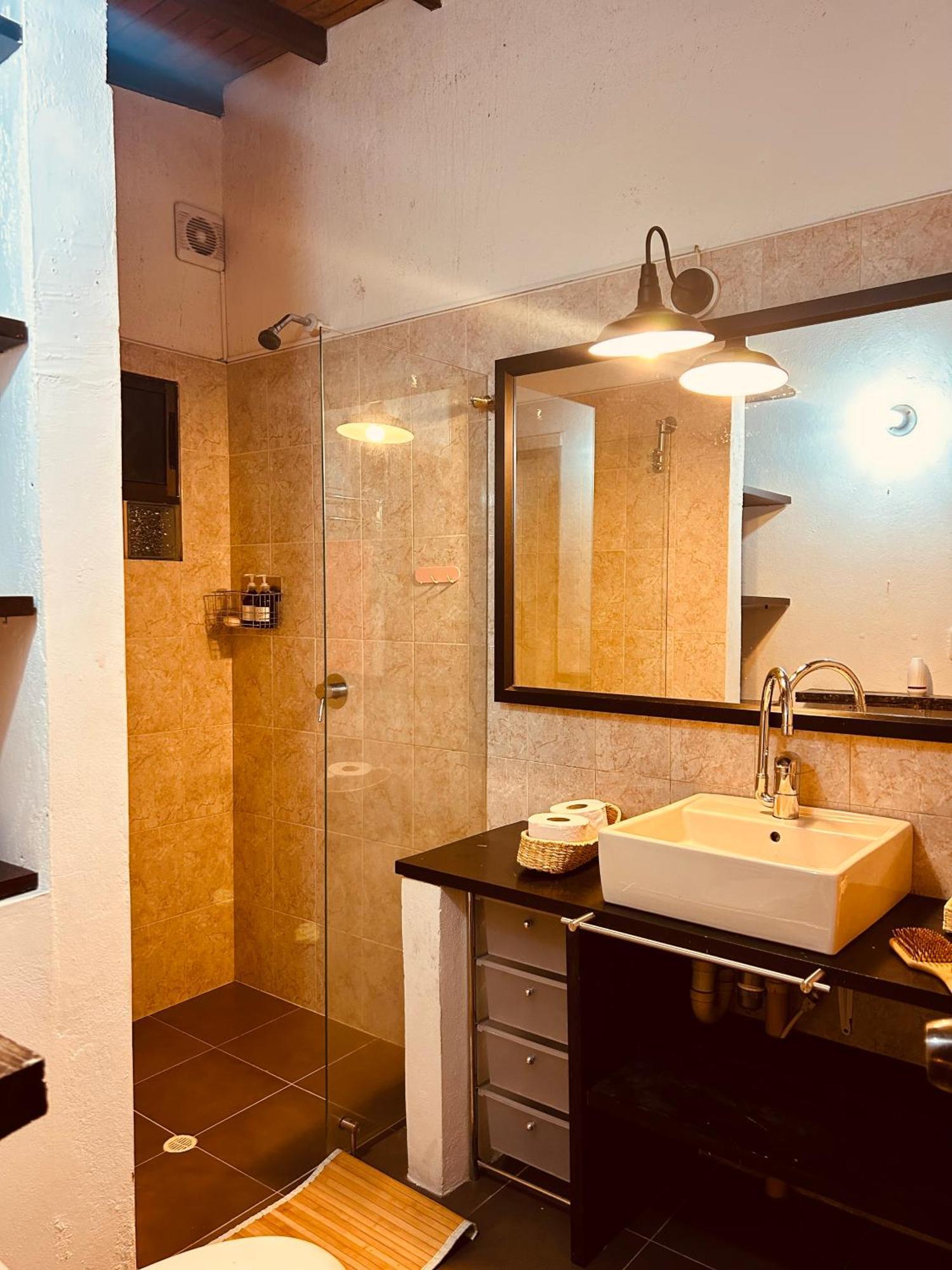 Habitación en casa particular Renacer Santa Elena Medellín