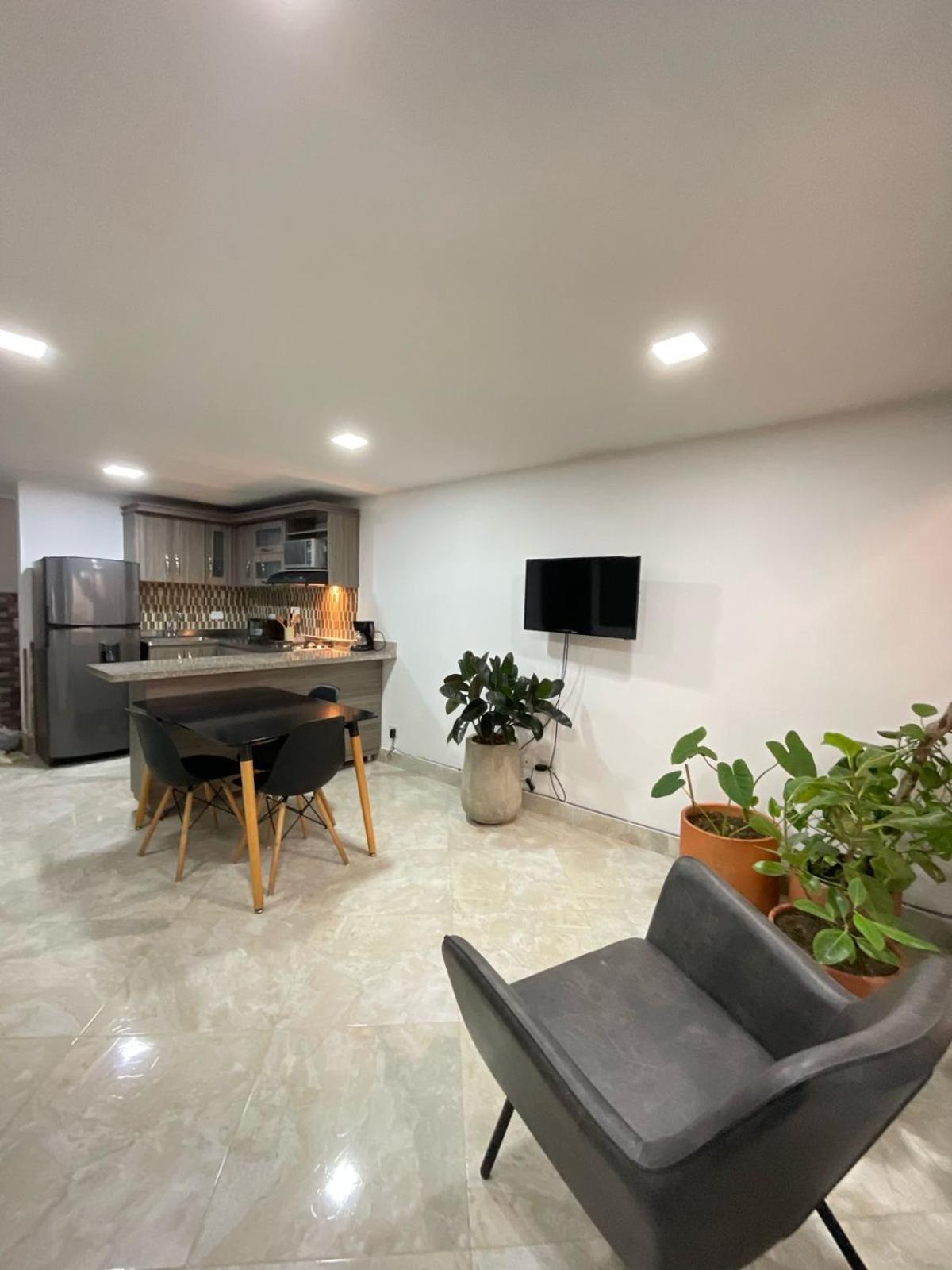 Elegante Y Hermoso En Apartamento