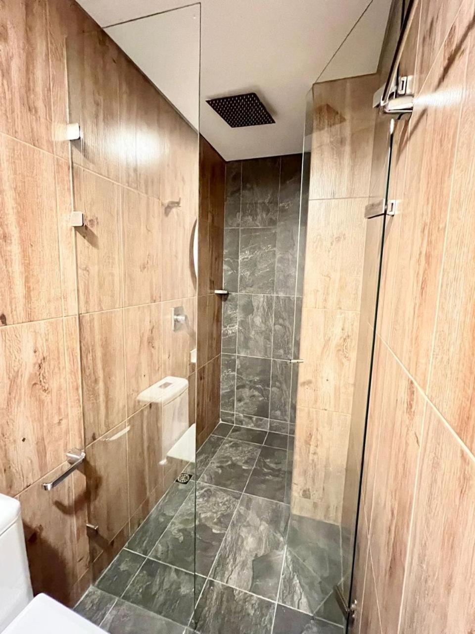 Luxurious & Rustic - Up To 10 People *