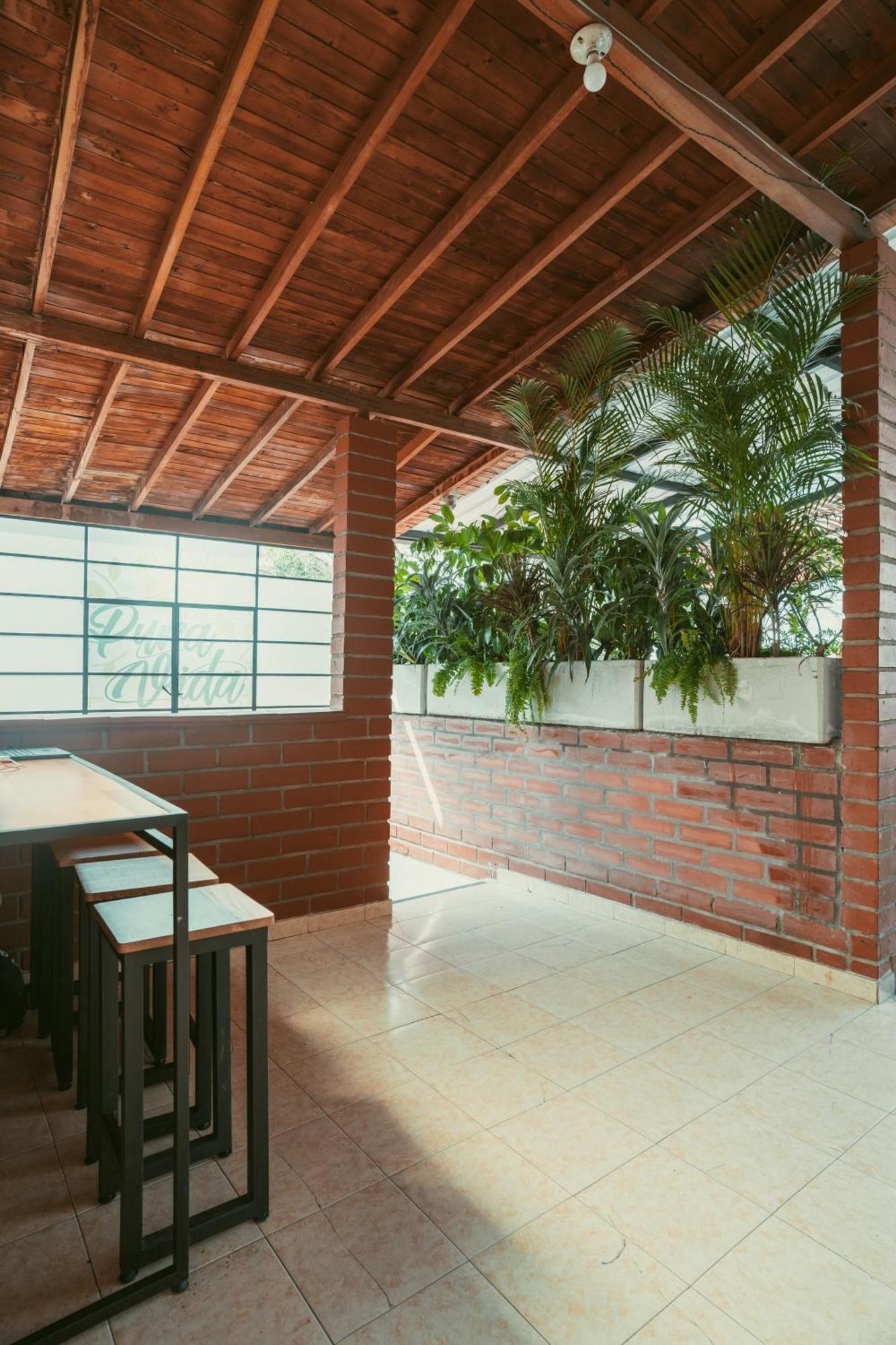 Pura Vida La 70