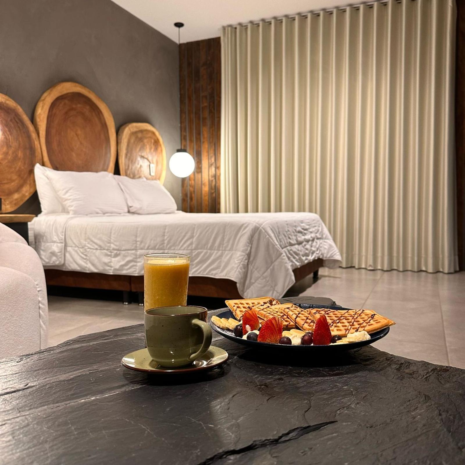 Zelva Negra Hotel Medellín
