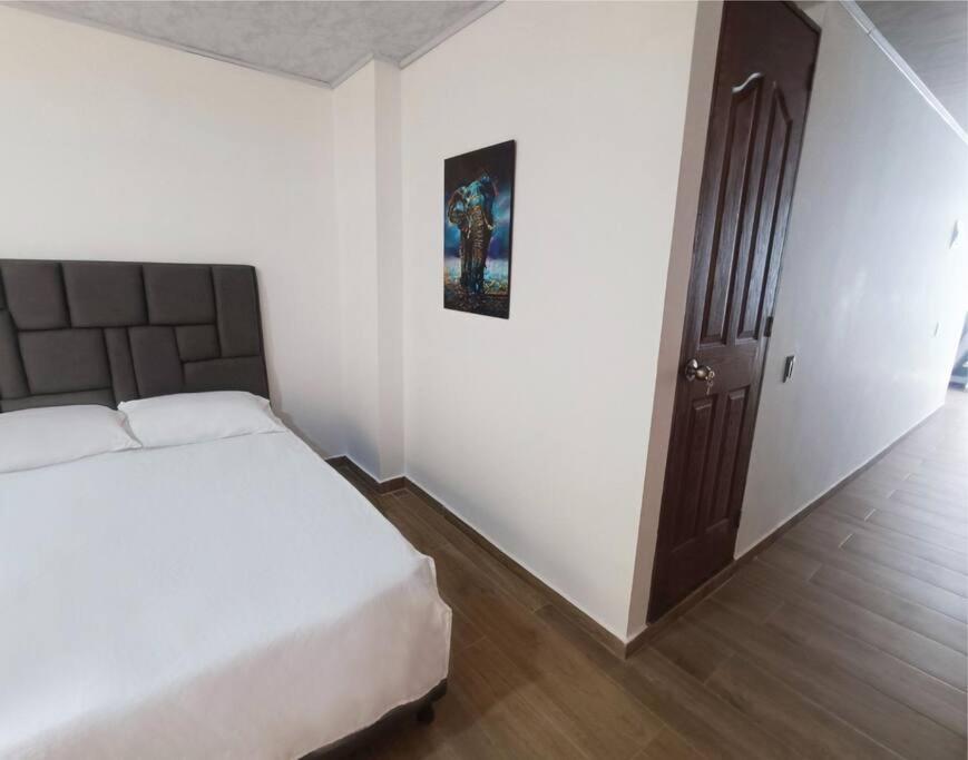 Apartamento Edificio Floresta Apto 401