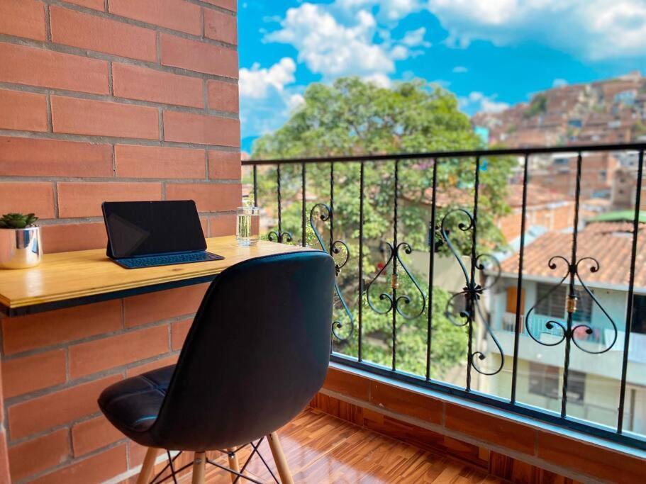 Cerca A Comuna 13 Apartamento *