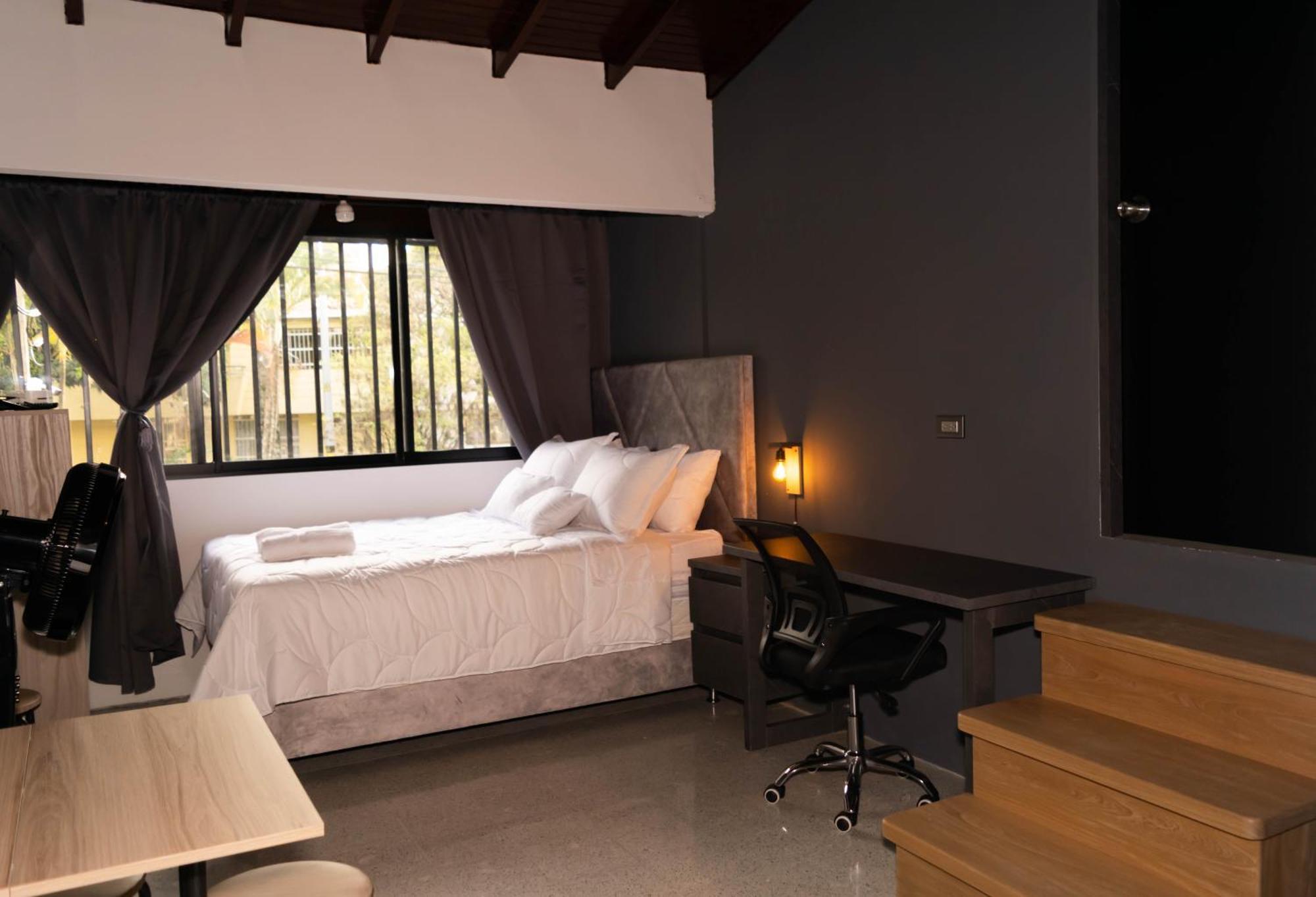 Apartamento 200 Comodo Aparta-estudio Laureles *