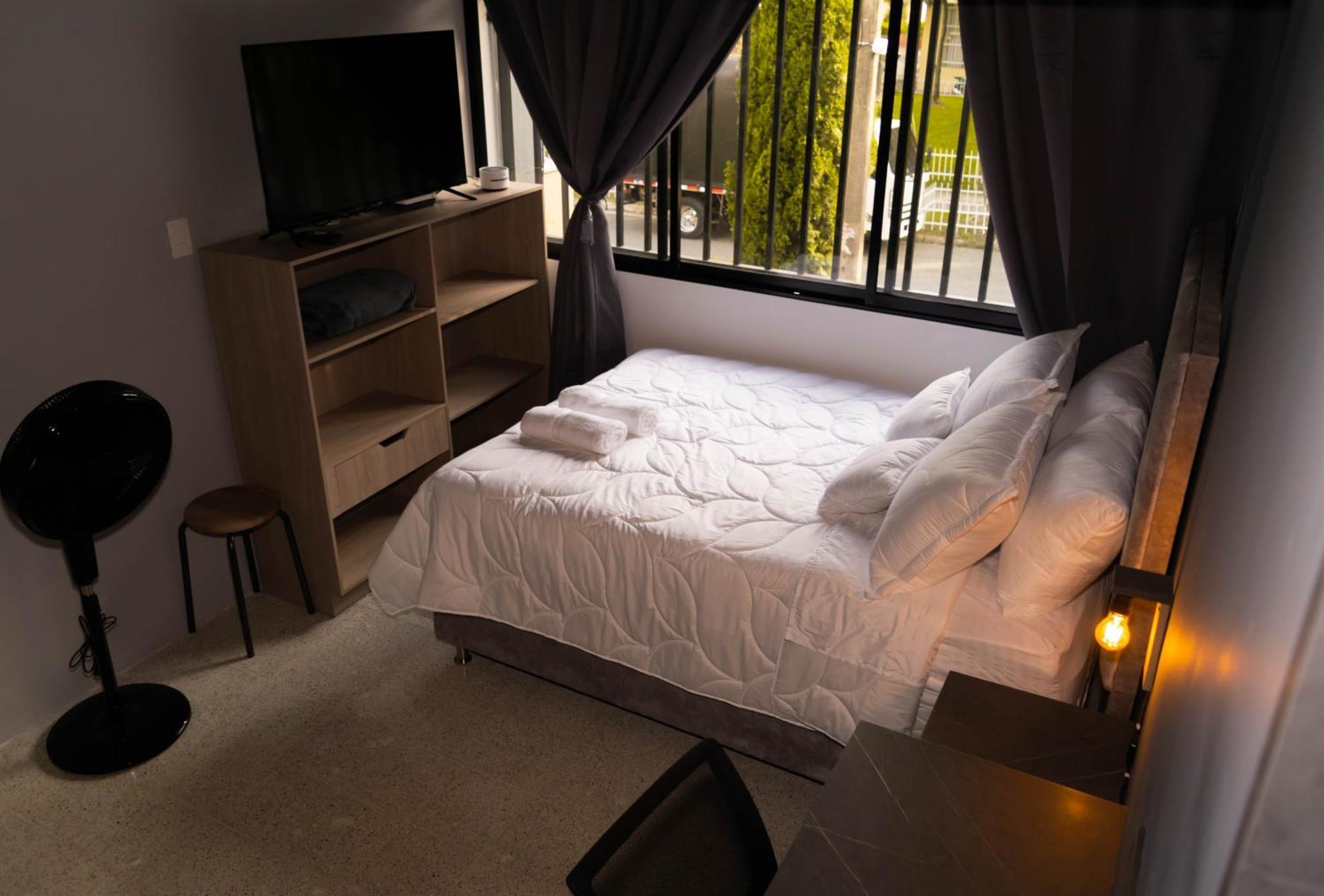 200 Comodo Aparta-estudio Laureles *