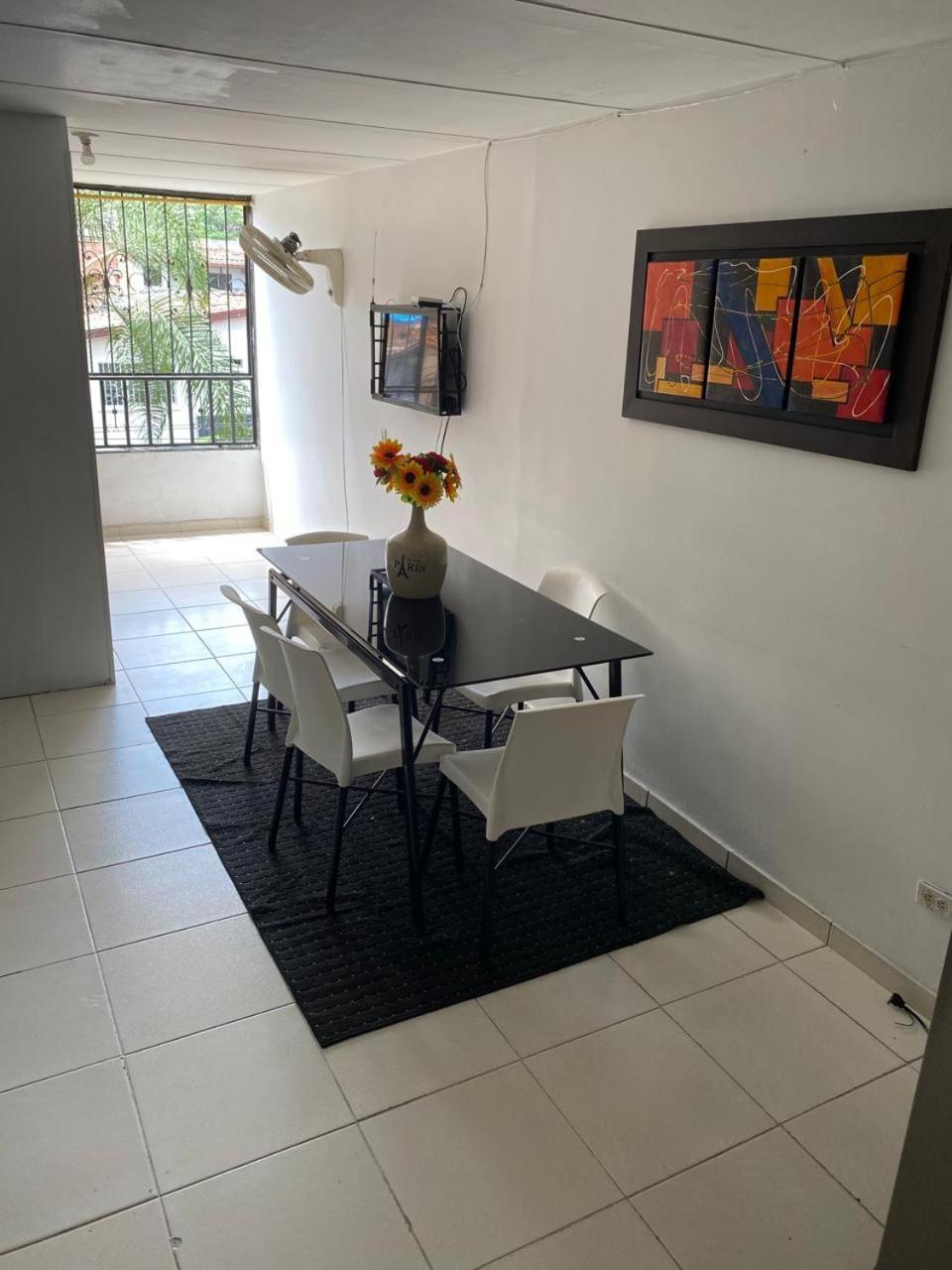 E2 Comodo Y Amplio Apartamento En Laureles Estadio 120 Mts2 Medellín