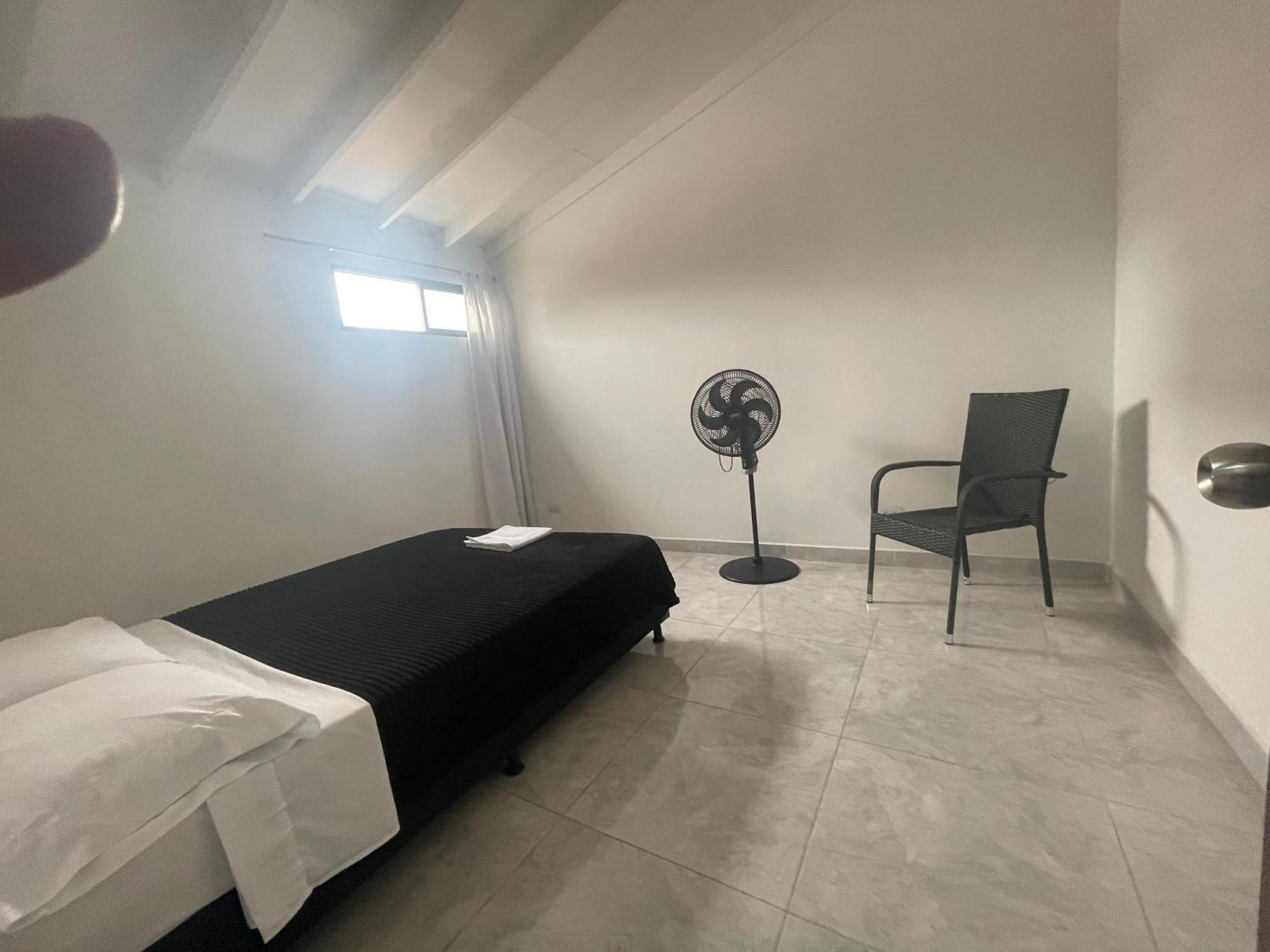 Centrico Apartamento Y Bien Ubicado En Laureles Apto 402 Medellín