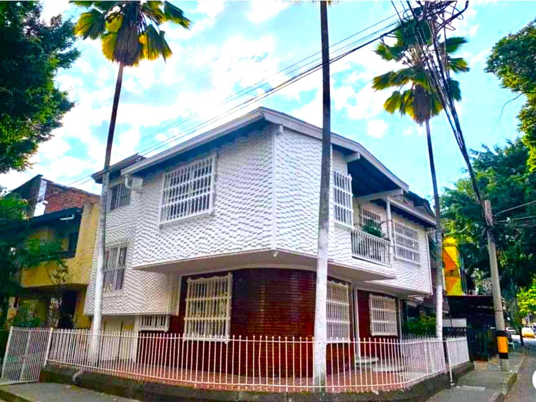 Housetel Cocoon * Medellín
