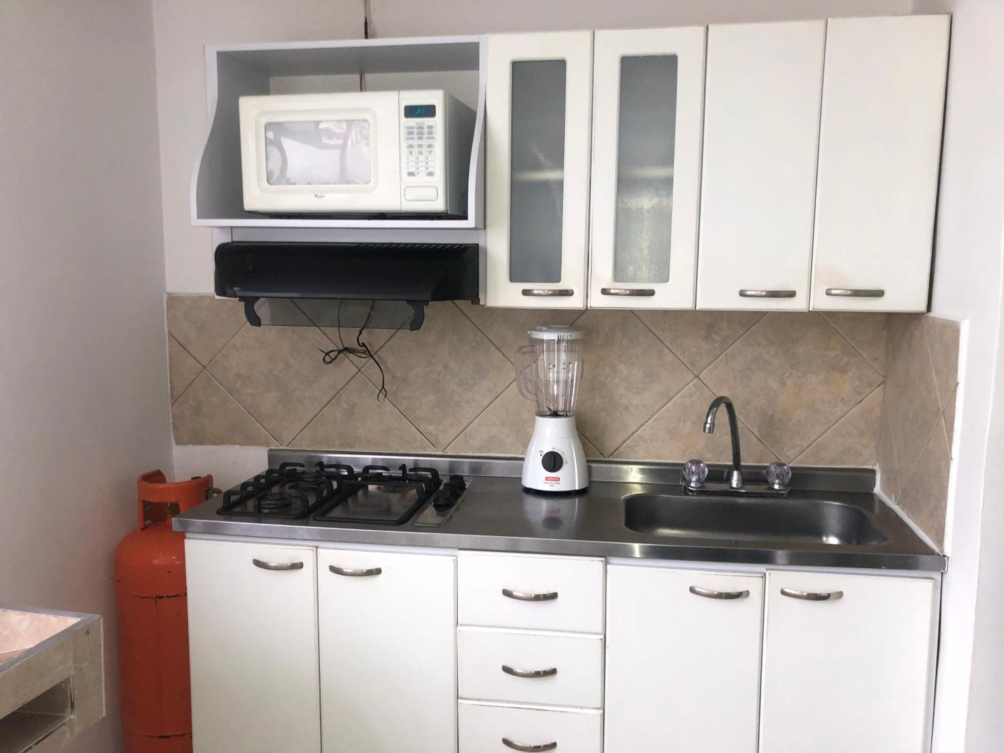 Apartamento Comodo En Laureles , Centrico Y Bien Ubicado Apto 301 * Medellín