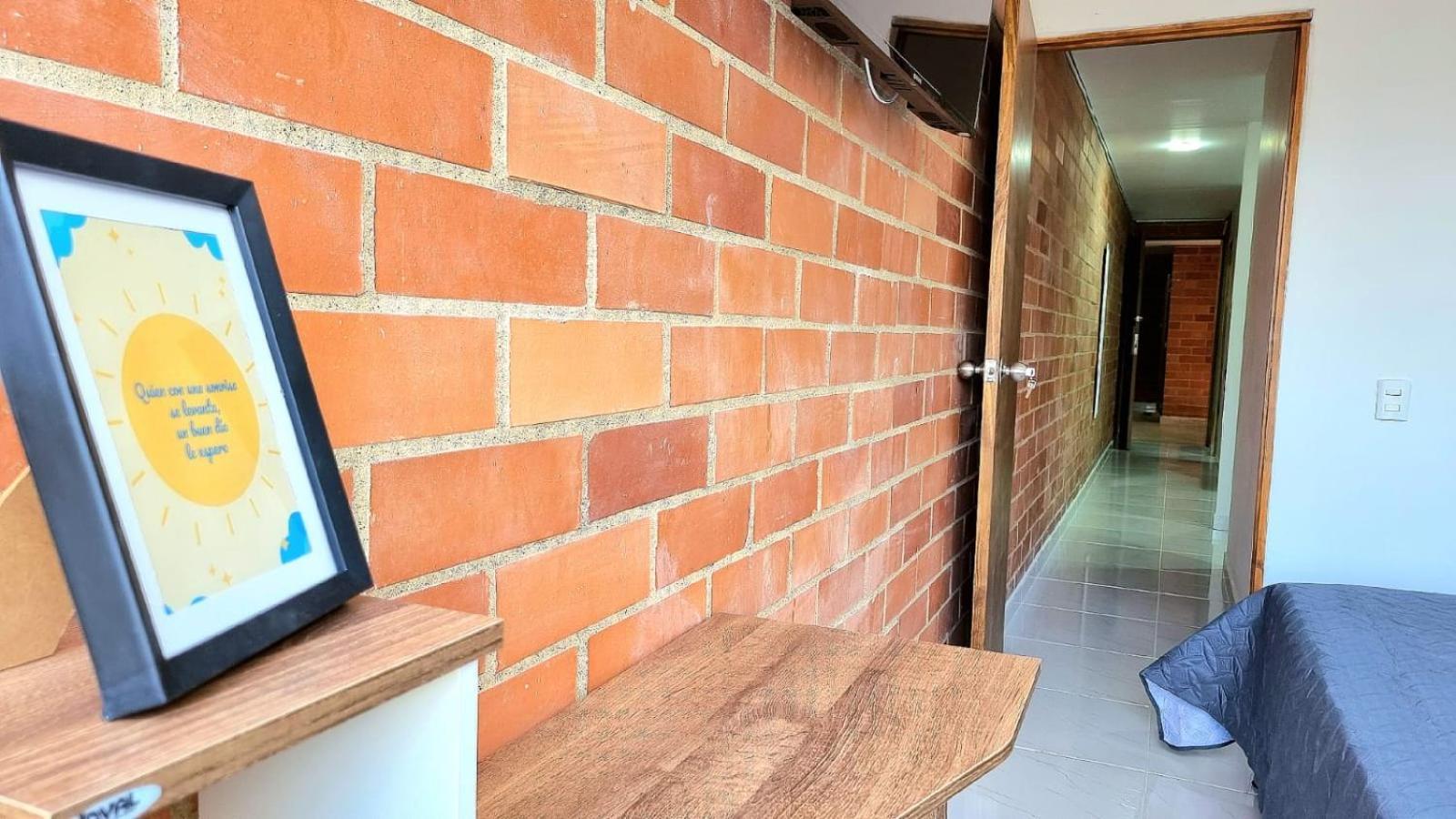 Extraordinarios En Medellin, Viajeros Y Familias