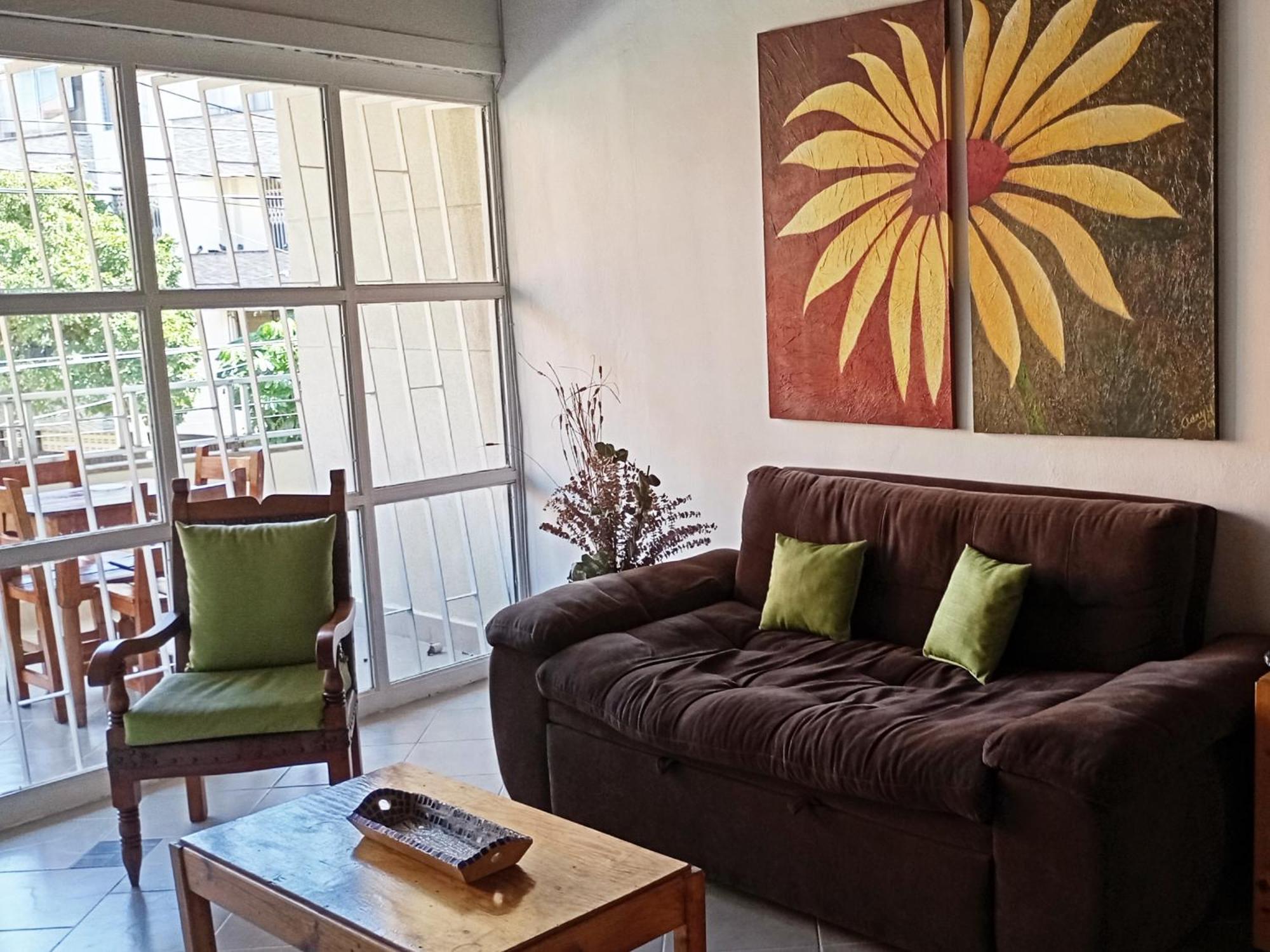 Casa Zona Laureles Сasa de vacaciones Medellín