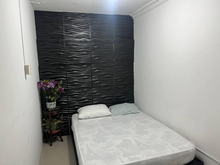 Casa De Lujo Muy Amplia Con Ubicacion Privilegiada