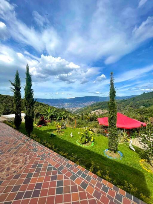 Сasa de vacaciones Casa Colonial De Descanso - La Casona Medellín