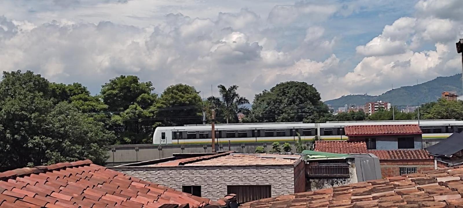 23 Comodo Con Balcon En Laureles Estadio 2 Hab 2 Banos Apartamento