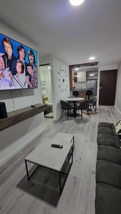 Apartamento A 2 Cuadras Del Metro Estacion Medellín