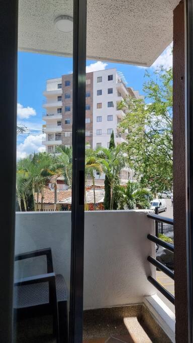 Apartamento A 2 Cuadras Del Metro Estacion