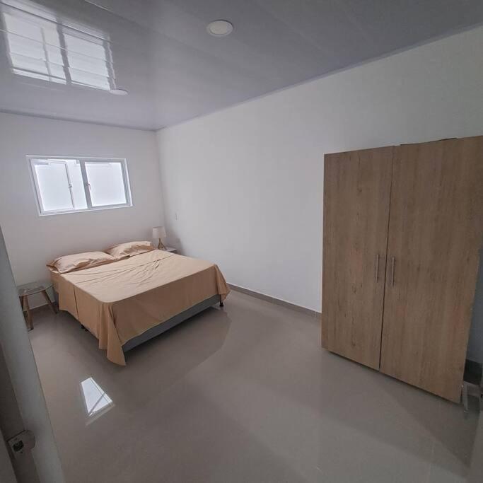 Casa En La Floresta! Apartamento Medellín