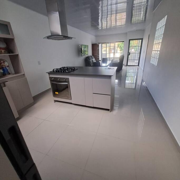 Casa En La Floresta! Apartamento