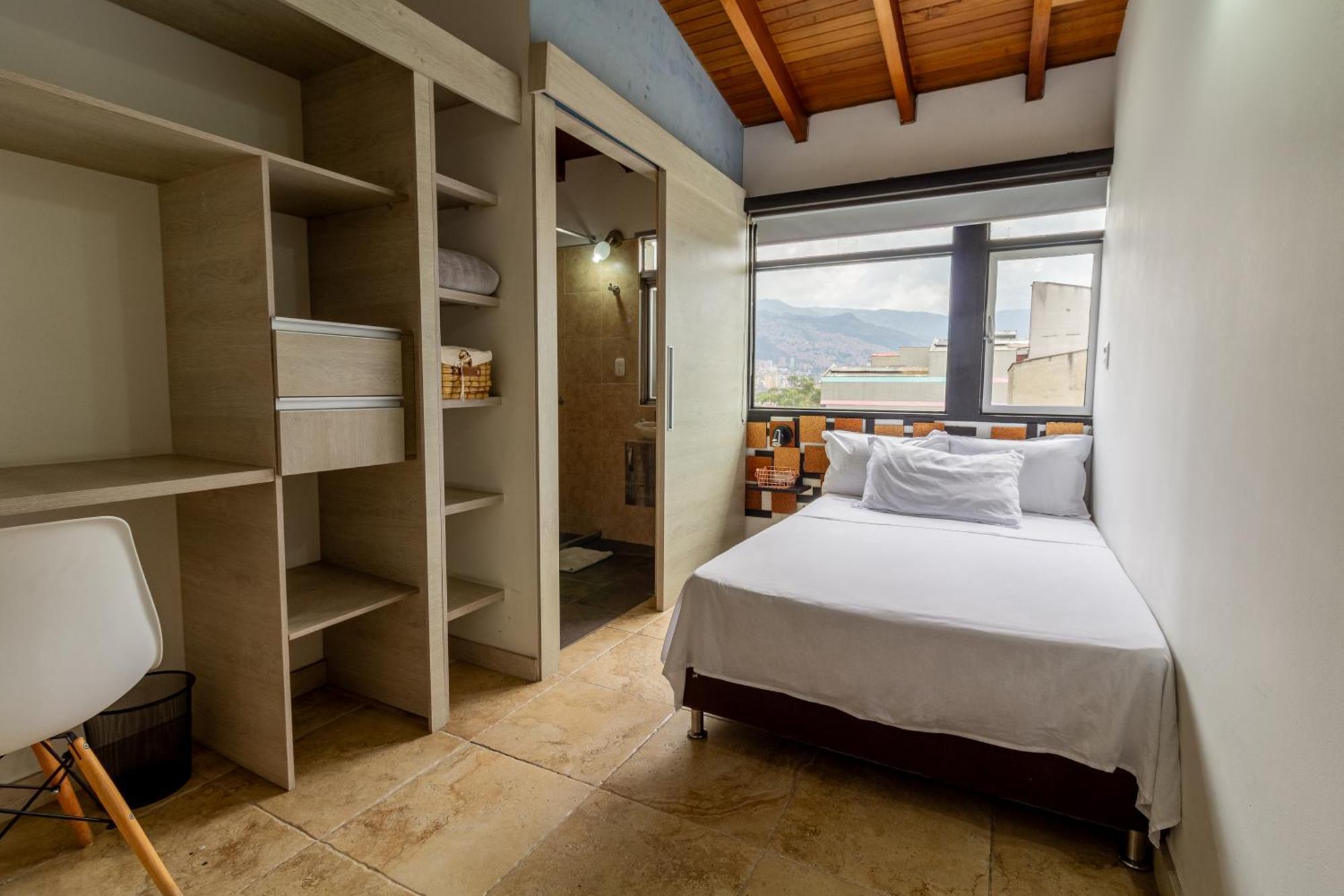 Platinum 3* Medellín