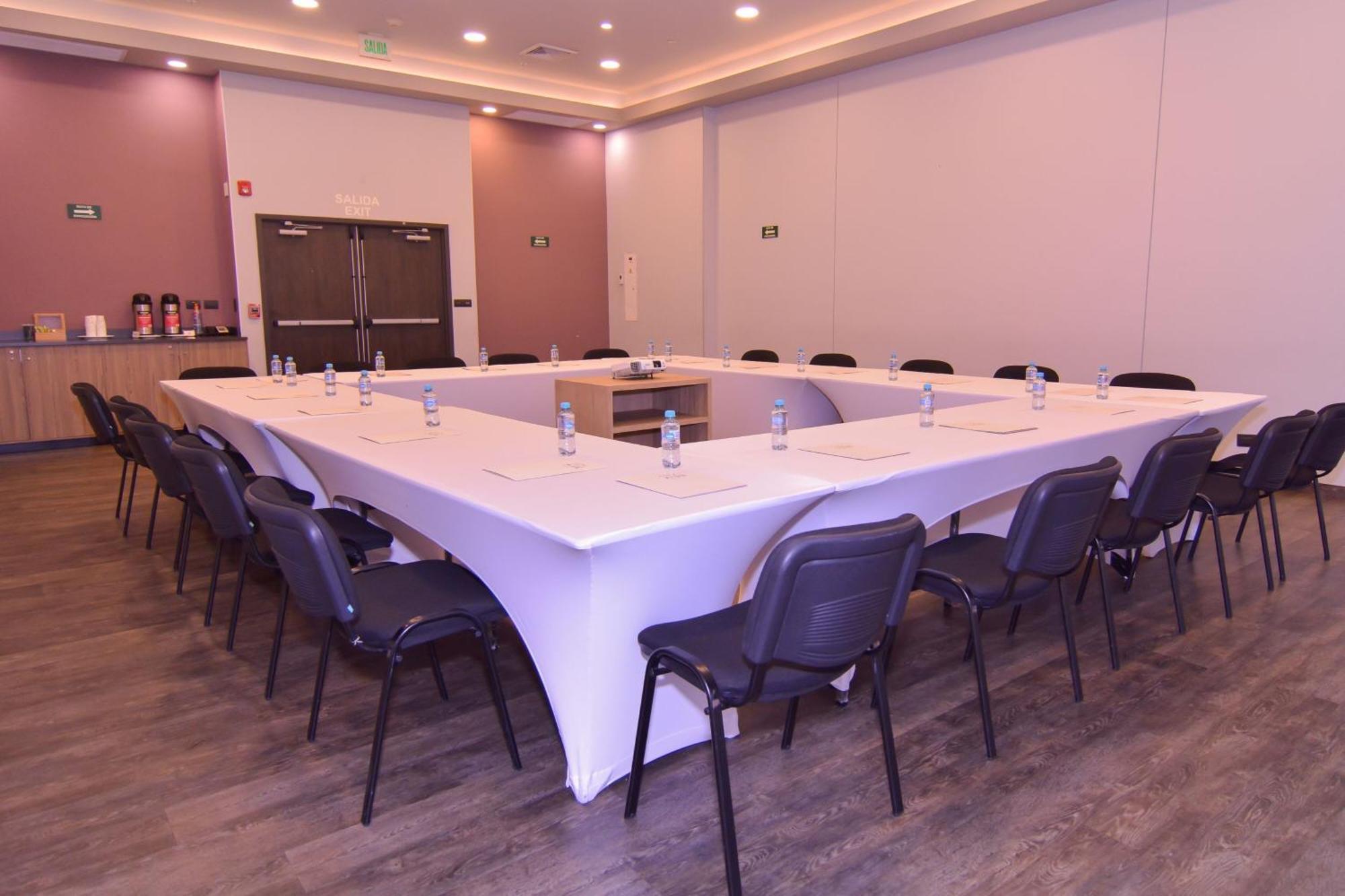 Express By Marriott Colombia Hotel