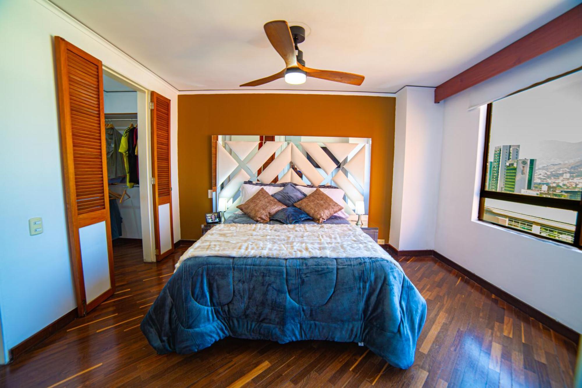 Apartamento Floor W/balcony In El Poblado