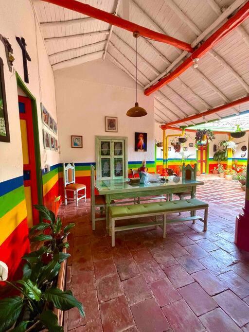 Casa Colonial De Descanso - La Casona Medellín