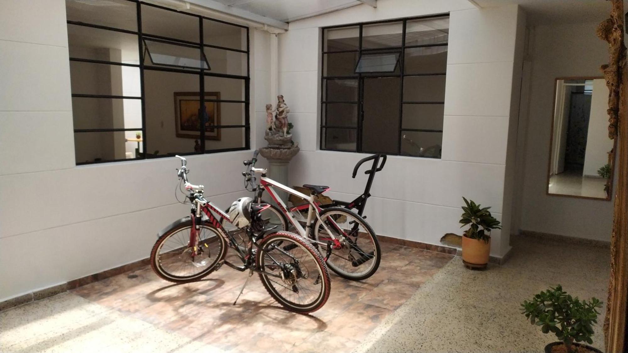 Casa En Laureles Ideal Familias *