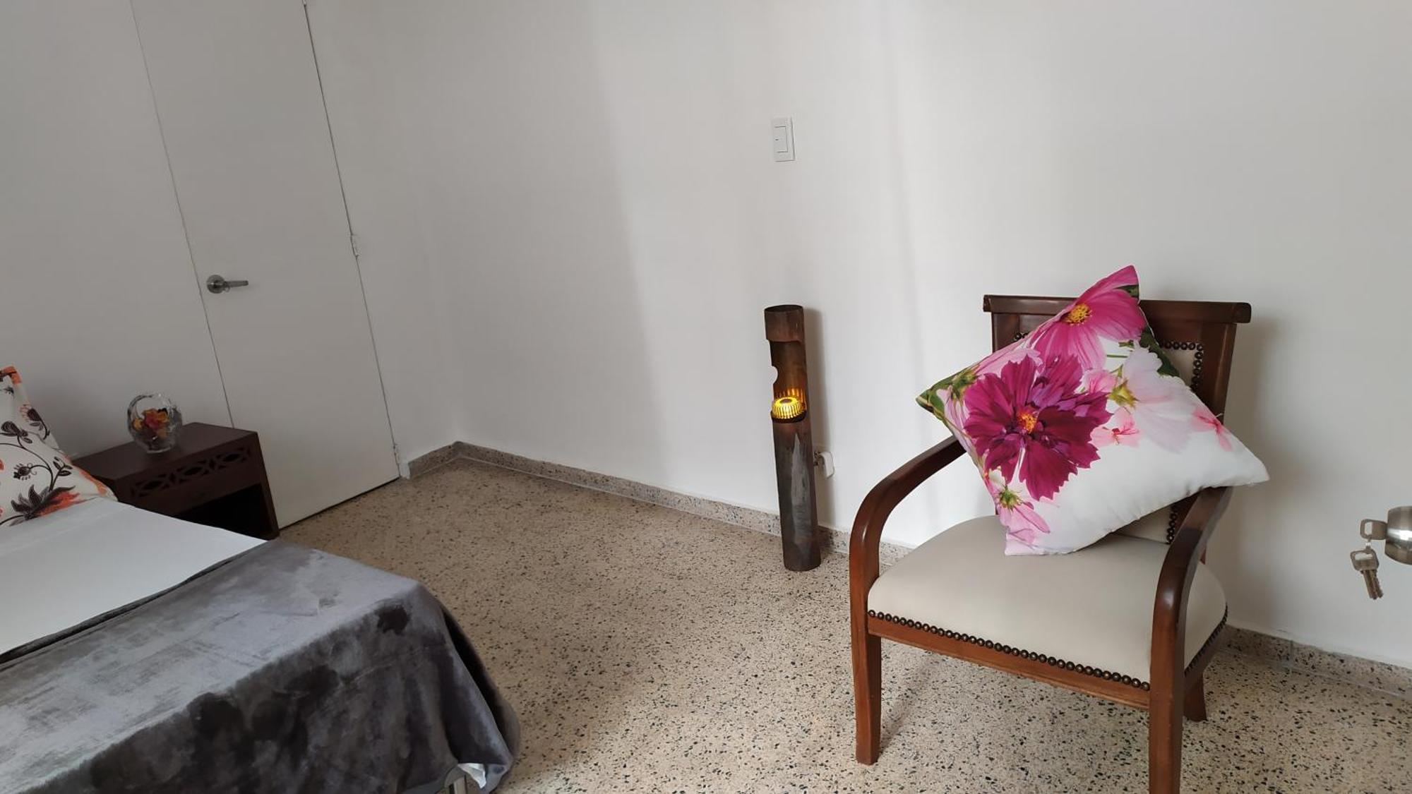 Casa En Laureles Ideal Familias Apartamento Medellín