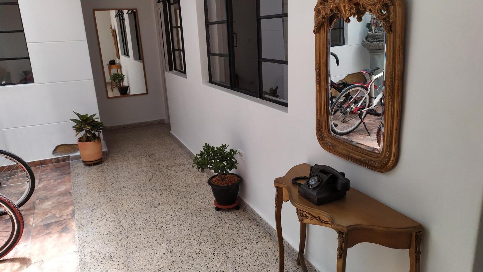 Casa En Laureles Ideal Familias Apartamento