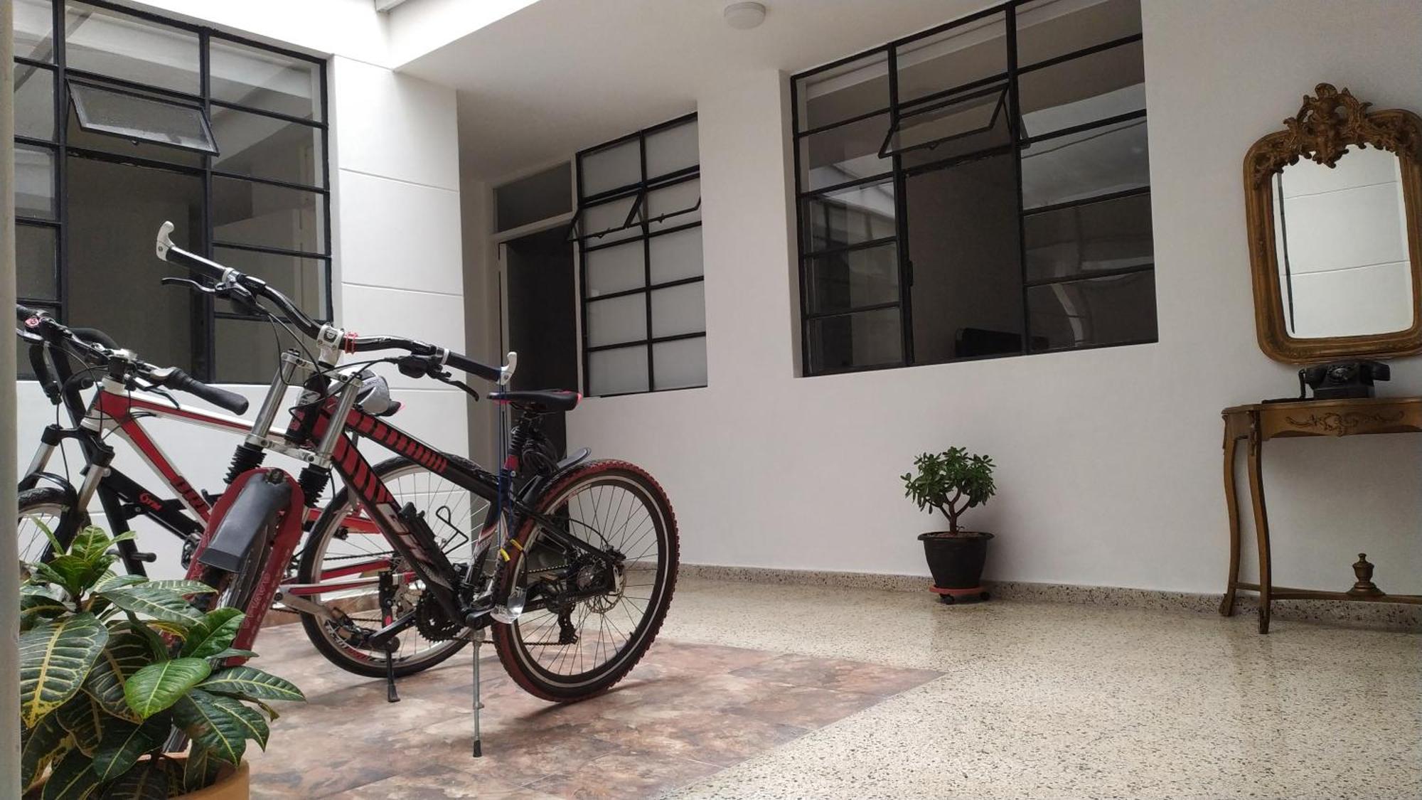 Casa En Laureles Ideal Familias Medellín