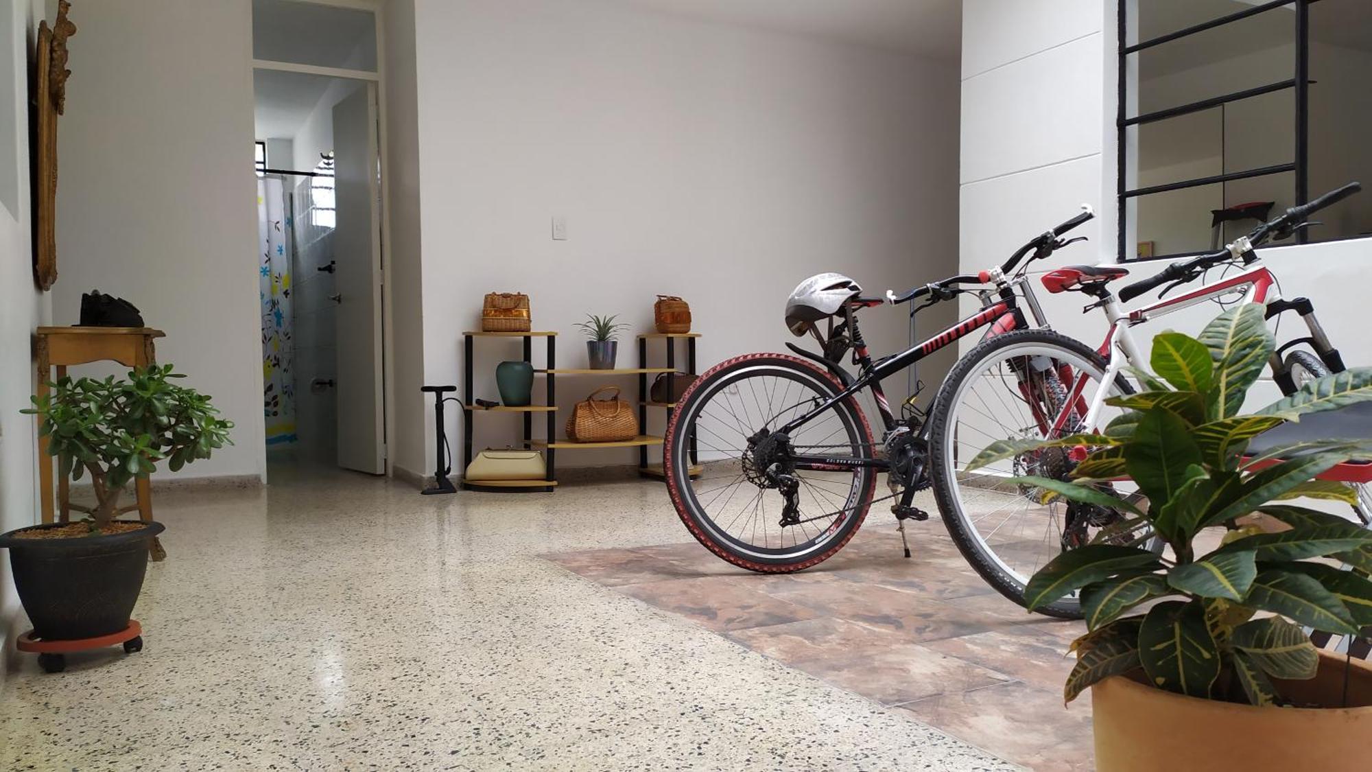 Casa En Laureles Ideal Familias Apartamento