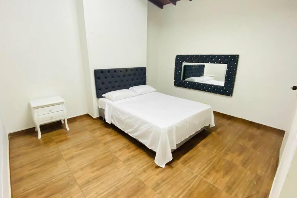 Casa Encanto Laureles! Casa Premium Con Parking- Estadio, Metro Apartamento Medellín