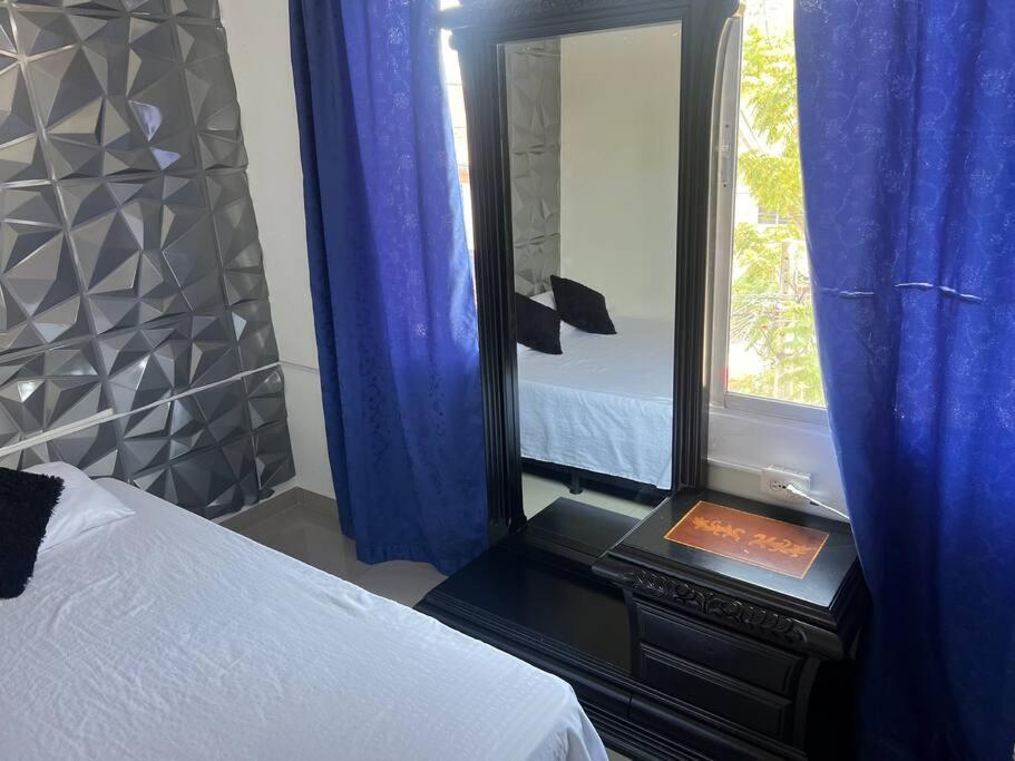Casa De Lujo Muy Amplia Con Ubicacion Privilegiada Medellín